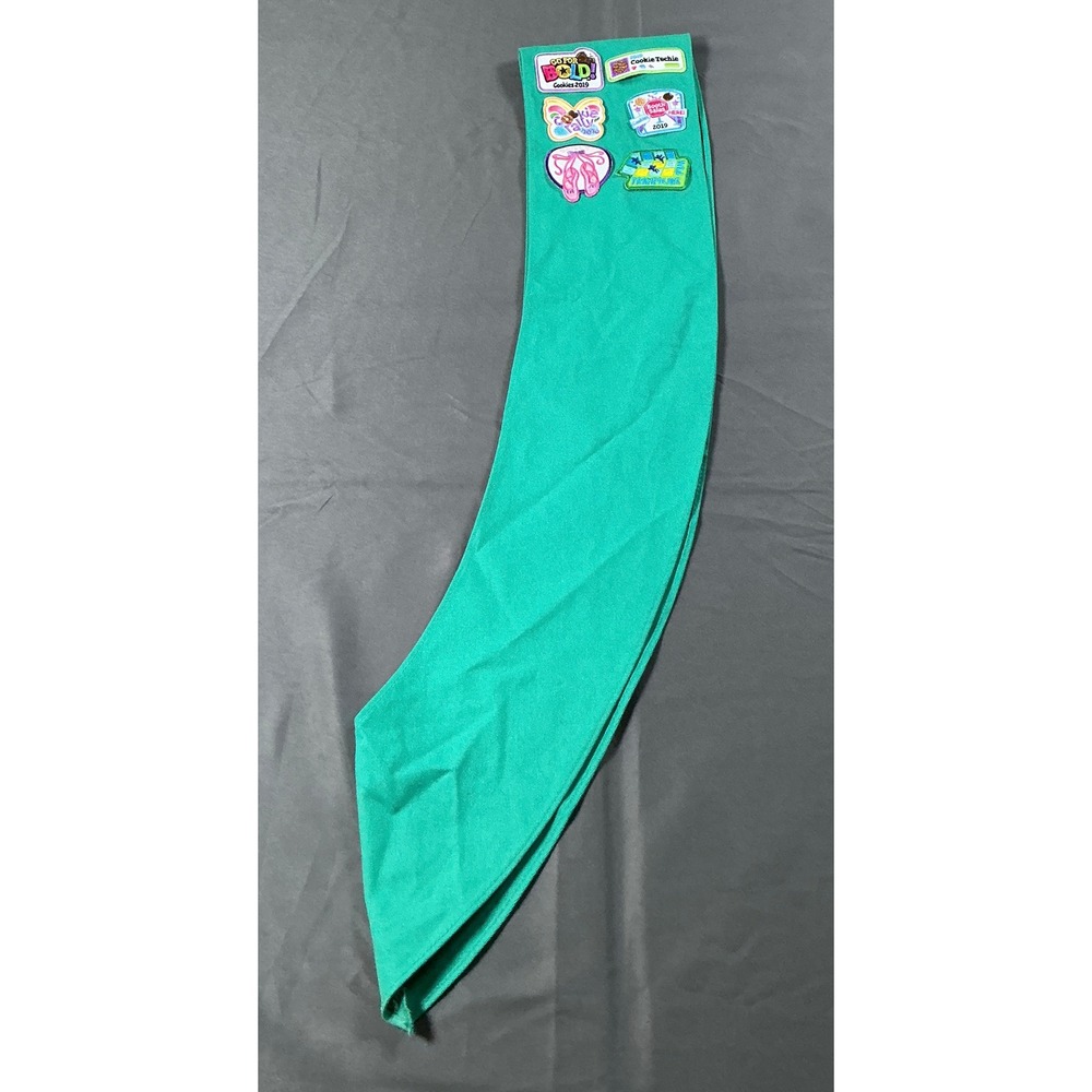 Girl Scouts Junior Sash Green with Patches Cookies 2019 2020 First Aid 00540